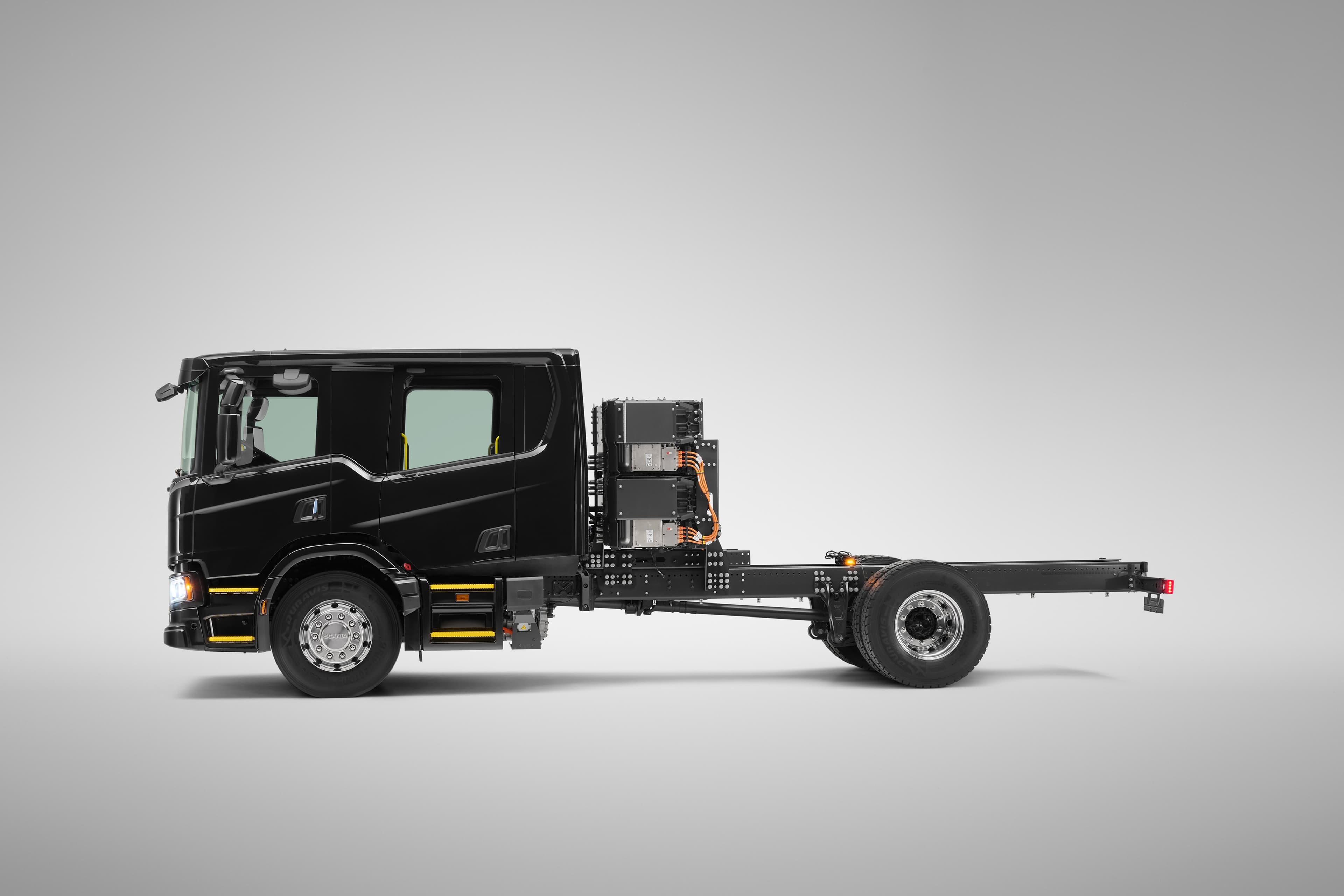 Scania launches battery-electric CrewCab for rescue vehicles