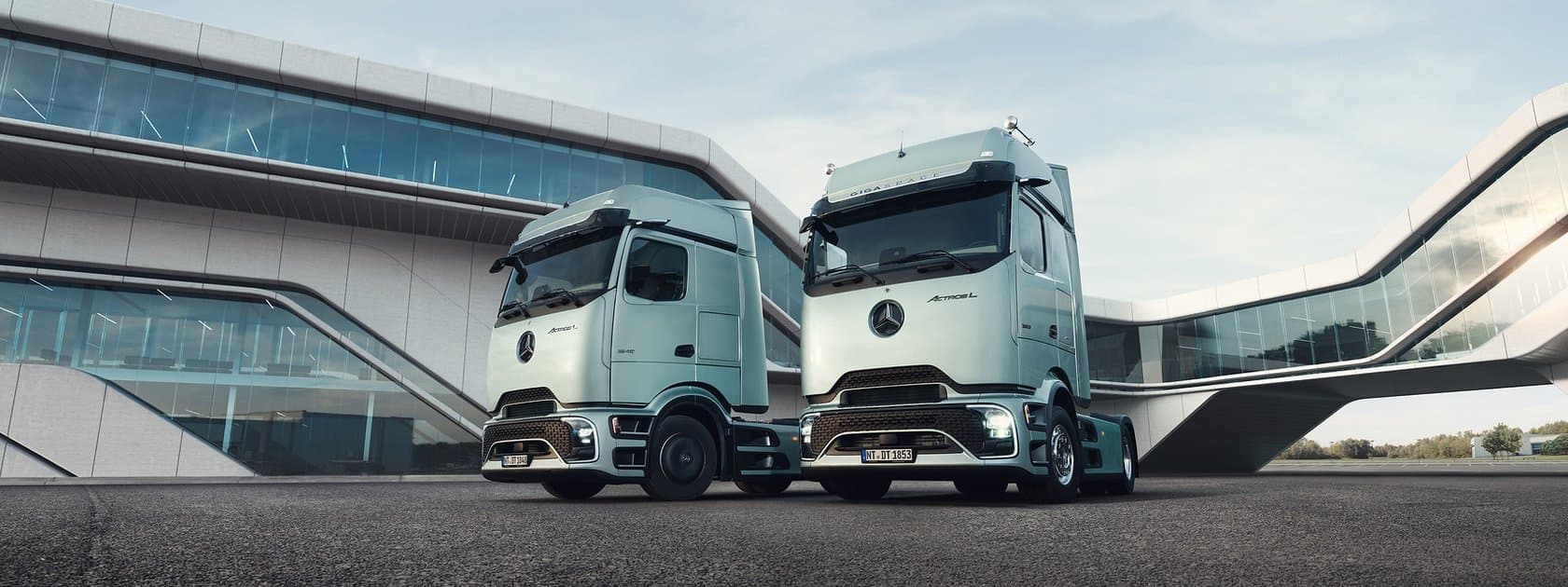 Even more efficiency on the road: The new Actros L from Mercedes-Benz Trucks with its futuristic ProCabin, even better aerodynamics and further optimized assistance systems