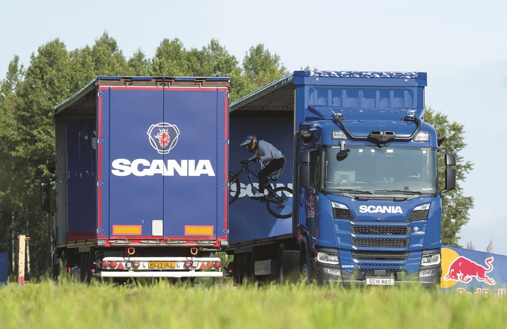 Scania demonstrates the art of world-​class engineering as self-​driving trucks enable exceptional challenge