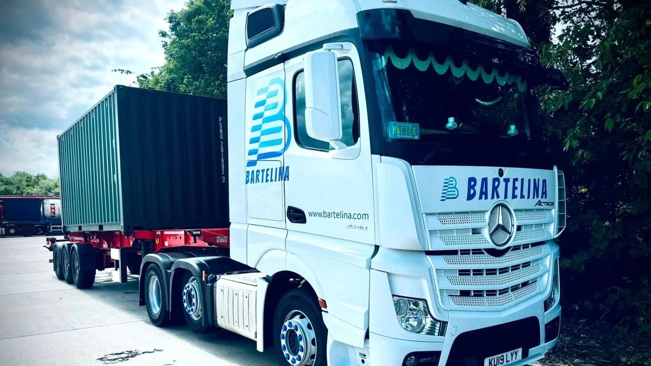 Bartelina Haulage picks up pace with Krone trailer investment