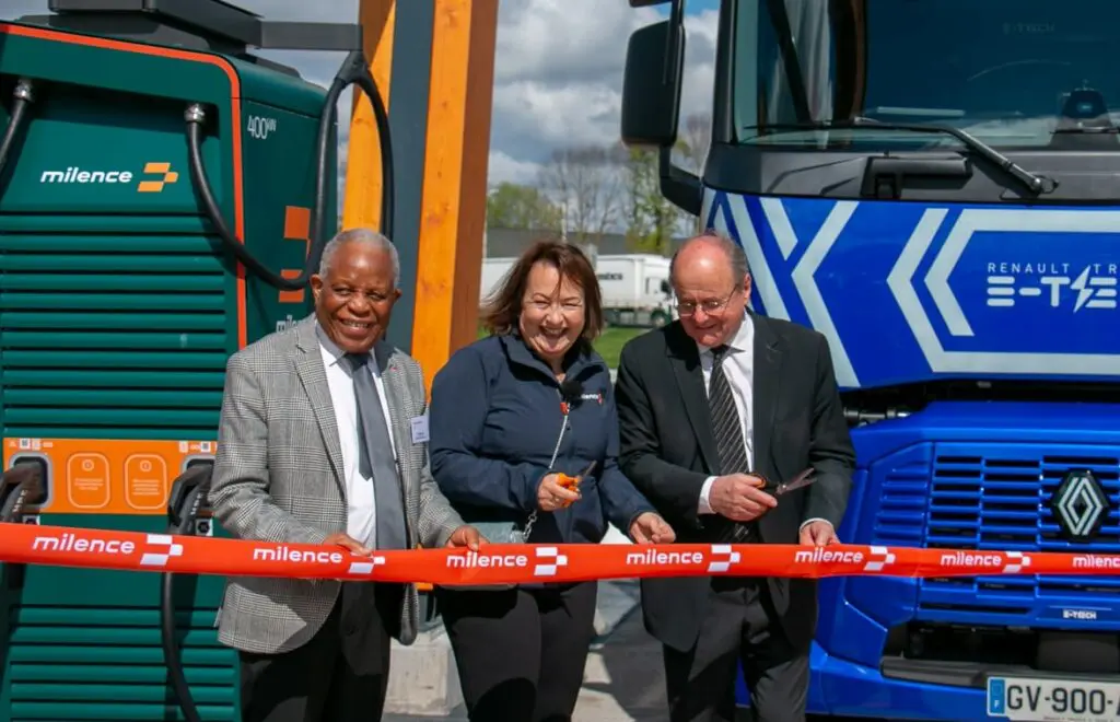 France with the opening of its first charging hub for heavy duty vehicles near Rouen