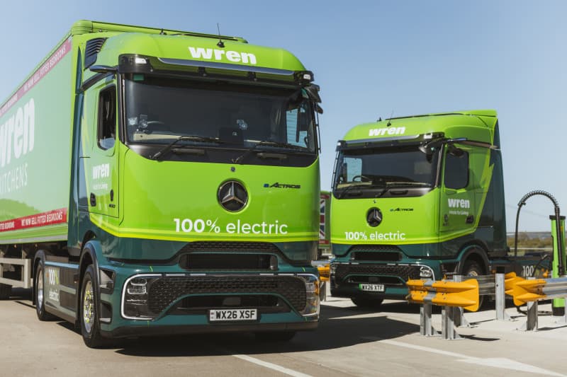 Wren Kitchens takes a major step towards decarbonising logistics with Mercedes-Benz Trucks from Rygor