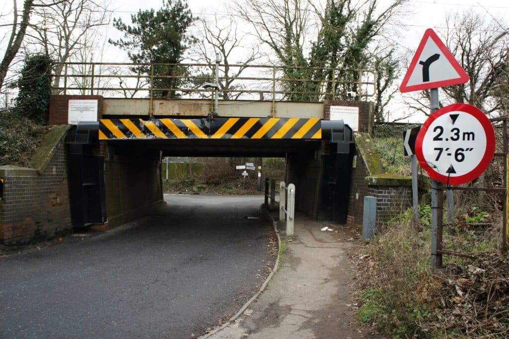 Centrad Launches Low Bridge Warning System to Help Operators Tackle Bridge Strikes