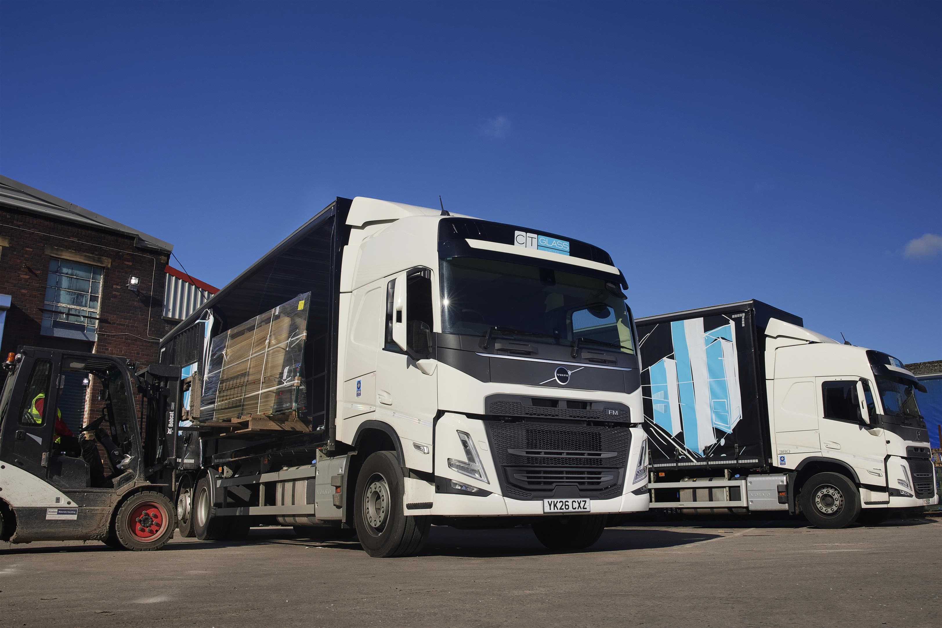 CT Glass enhances nationwide operations with new Volvo FM rear-steer rigids
