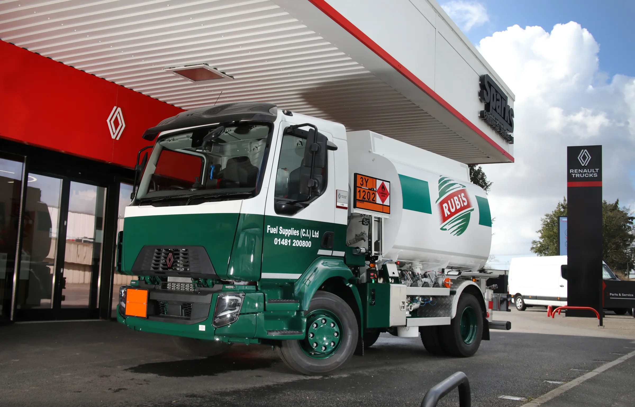Renault Trucks D14 ‘little green truck’ set to unlock tighter access for Rubis in Channel Islands fuel operation