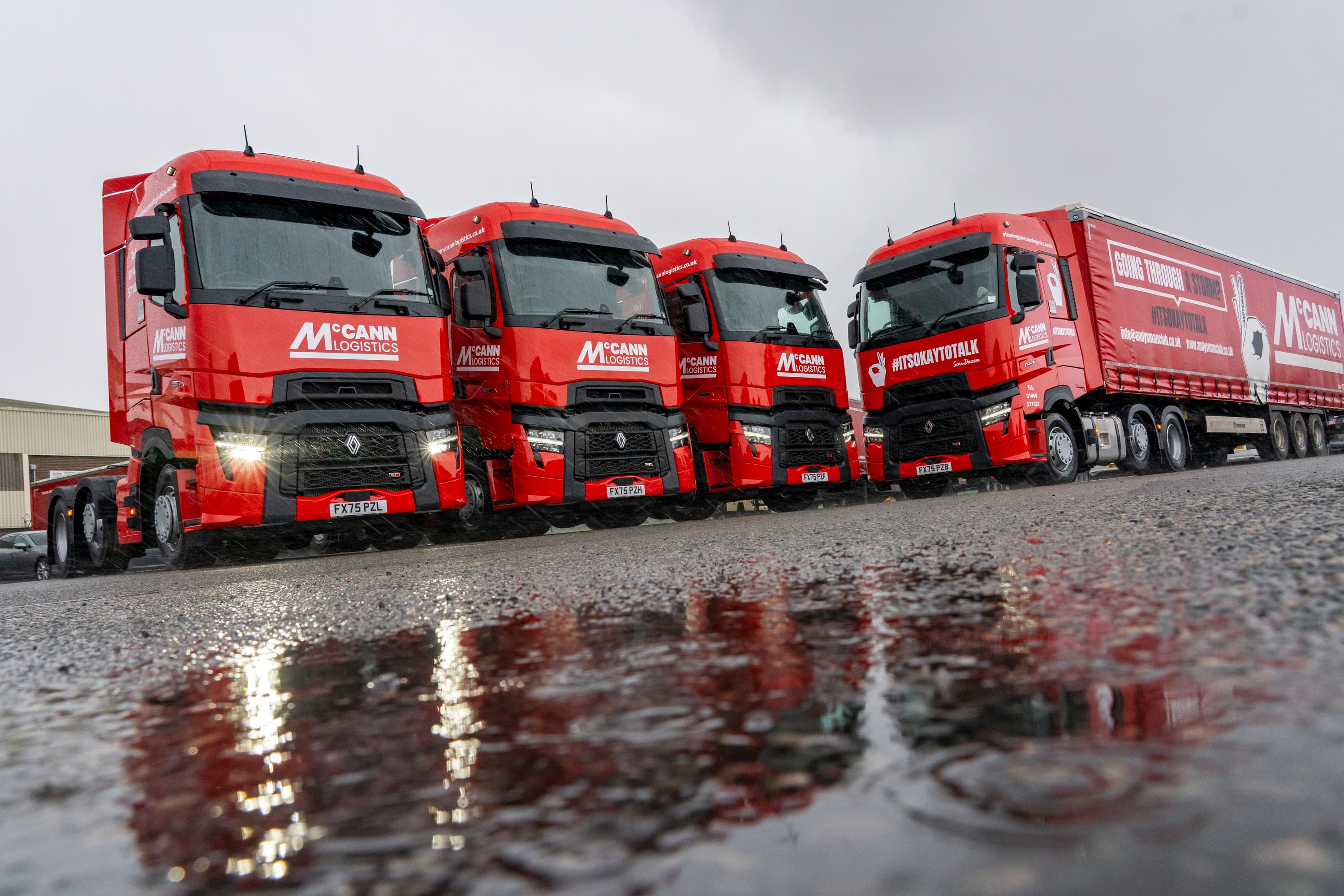 McCann Logistics chooses 12 Renault Trucks T Highs for fleet renewal, raising awareness of men’s mental health charity