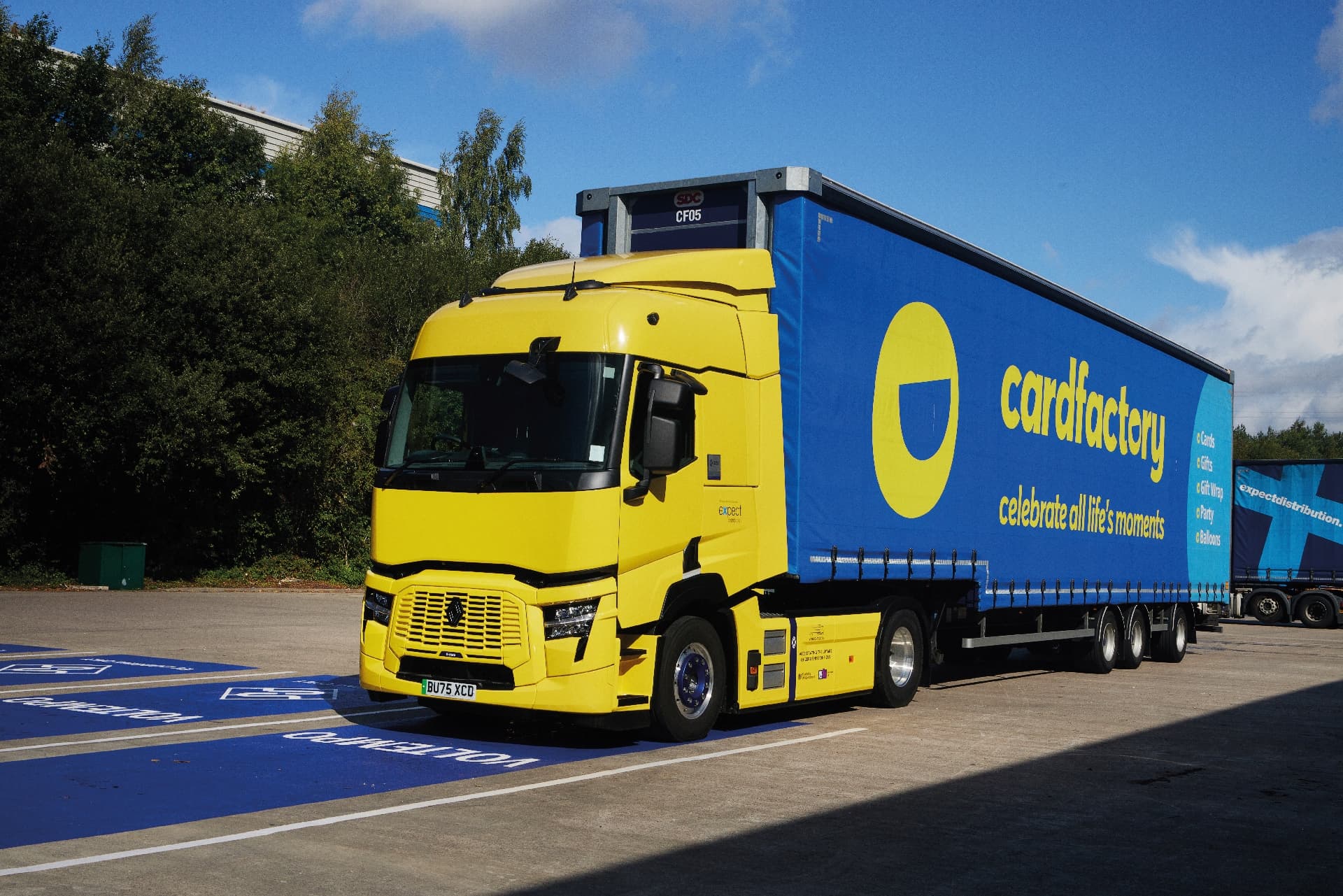 Expect Distribution rolls out first electric HGVs under eFREIGHT 2030 project