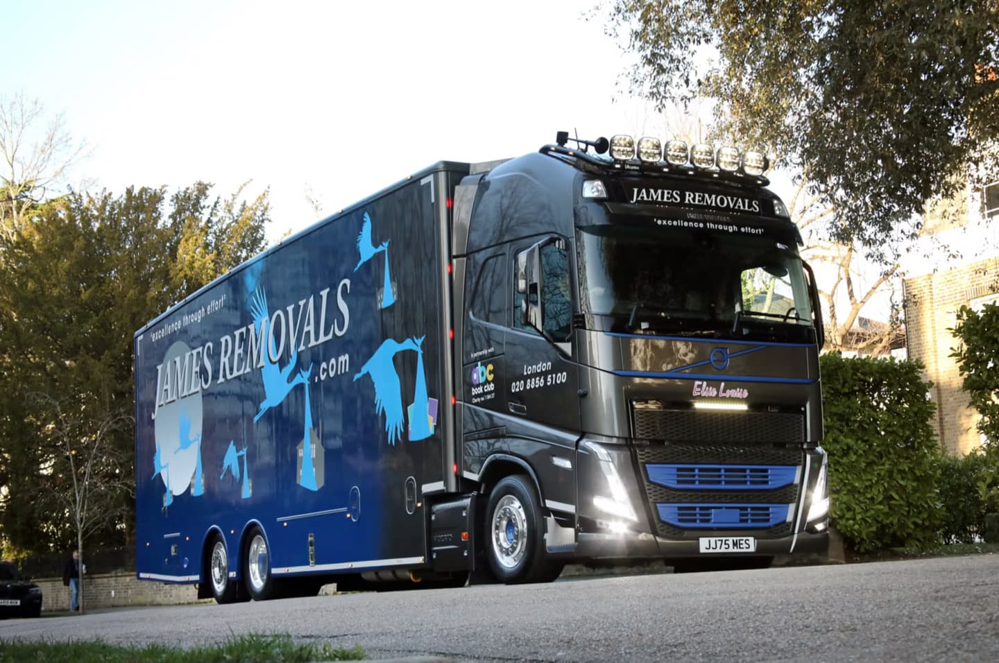 James Removals unpacks new high-spec Volvo FH rigid
