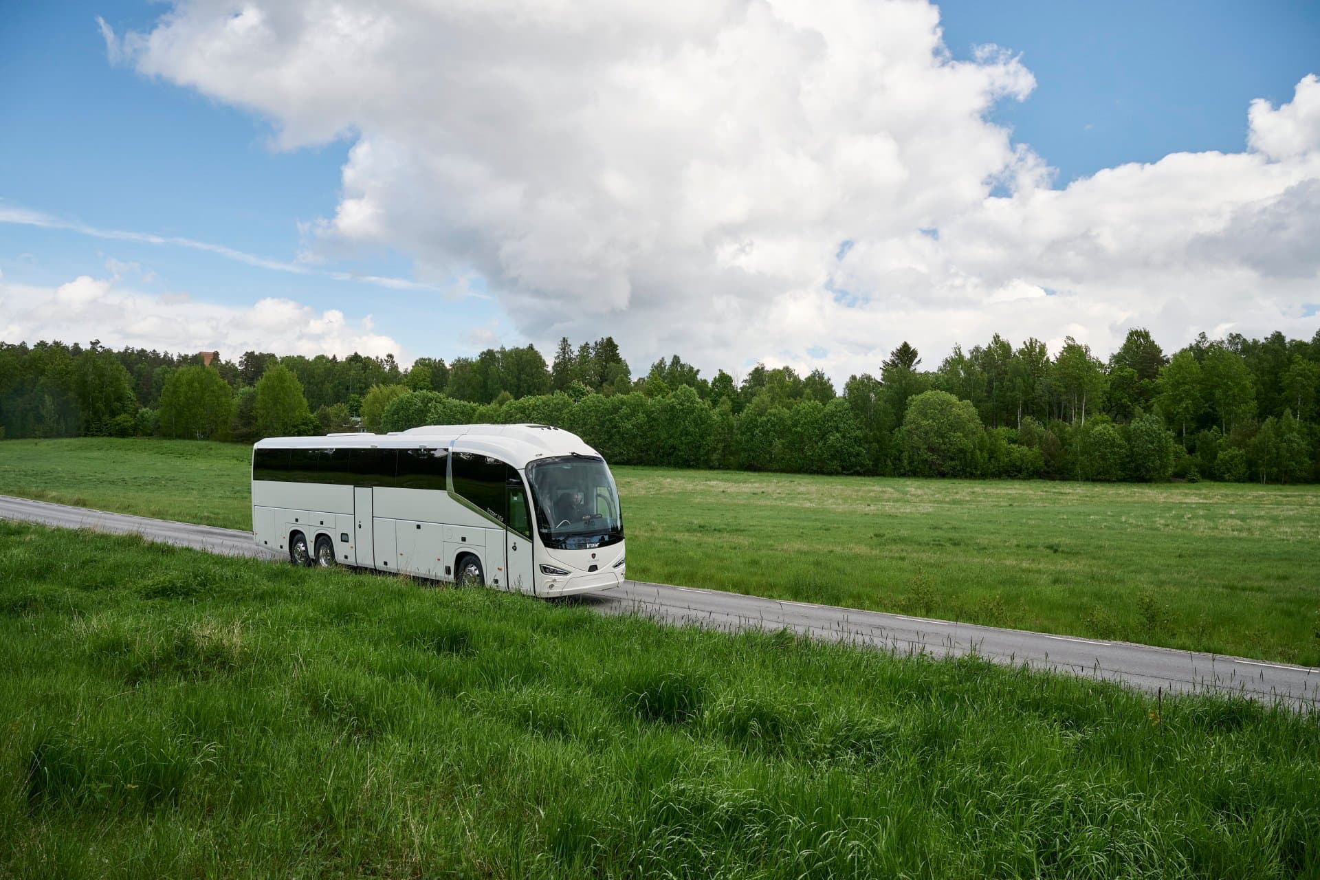 Scania and Flix announce long-​term partnership to make sustainable long-​distance travel a reality