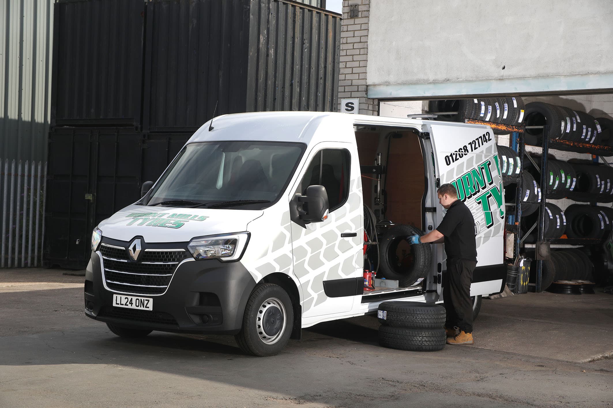 Burnt Mills Tyres celebrates 30th Anniversary with first Renault Trucks E-Tech Masters