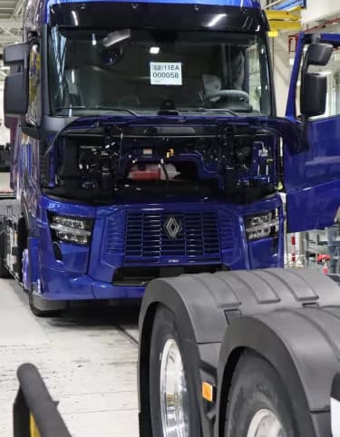 Renault Trucks 2023 business results: deliveries up 18%