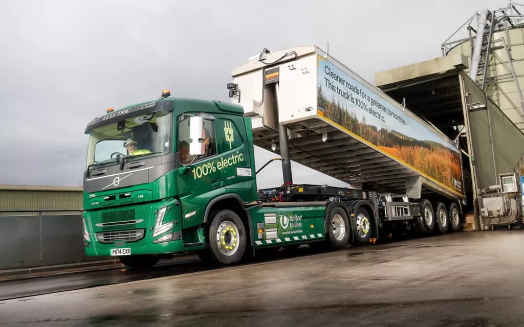 Four Volvo FM Electrics provide United Utilities with fully sustainable fleet solution