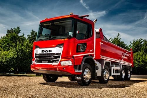 DAF paints the town ‘Flame Red’ at RTX