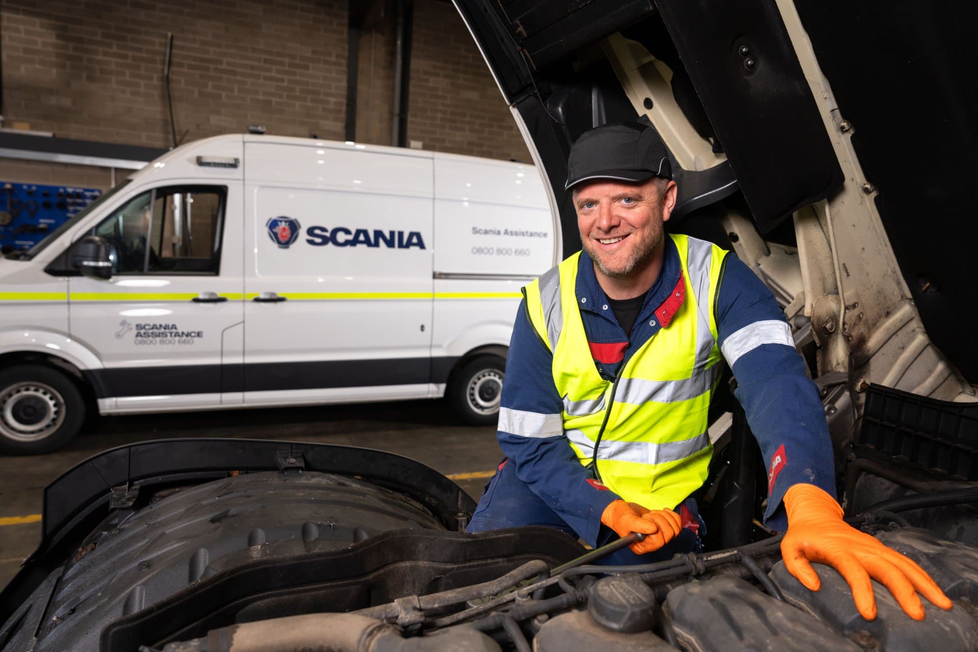 Scania Dundee’s Brian McGibbon named 2025 Scottish irtec Engineer of the Year