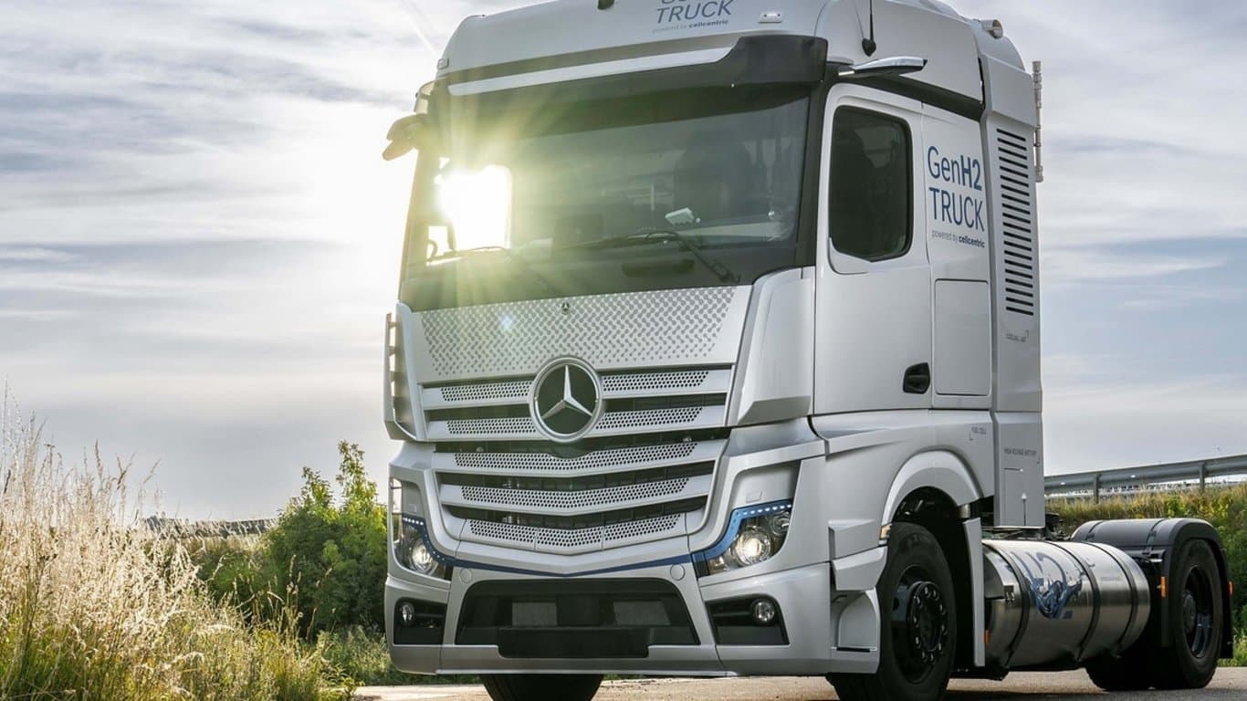 Daimler Truck and Masdar explore liquid green hydrogen supply options to decarbonize road freight transport in Europe