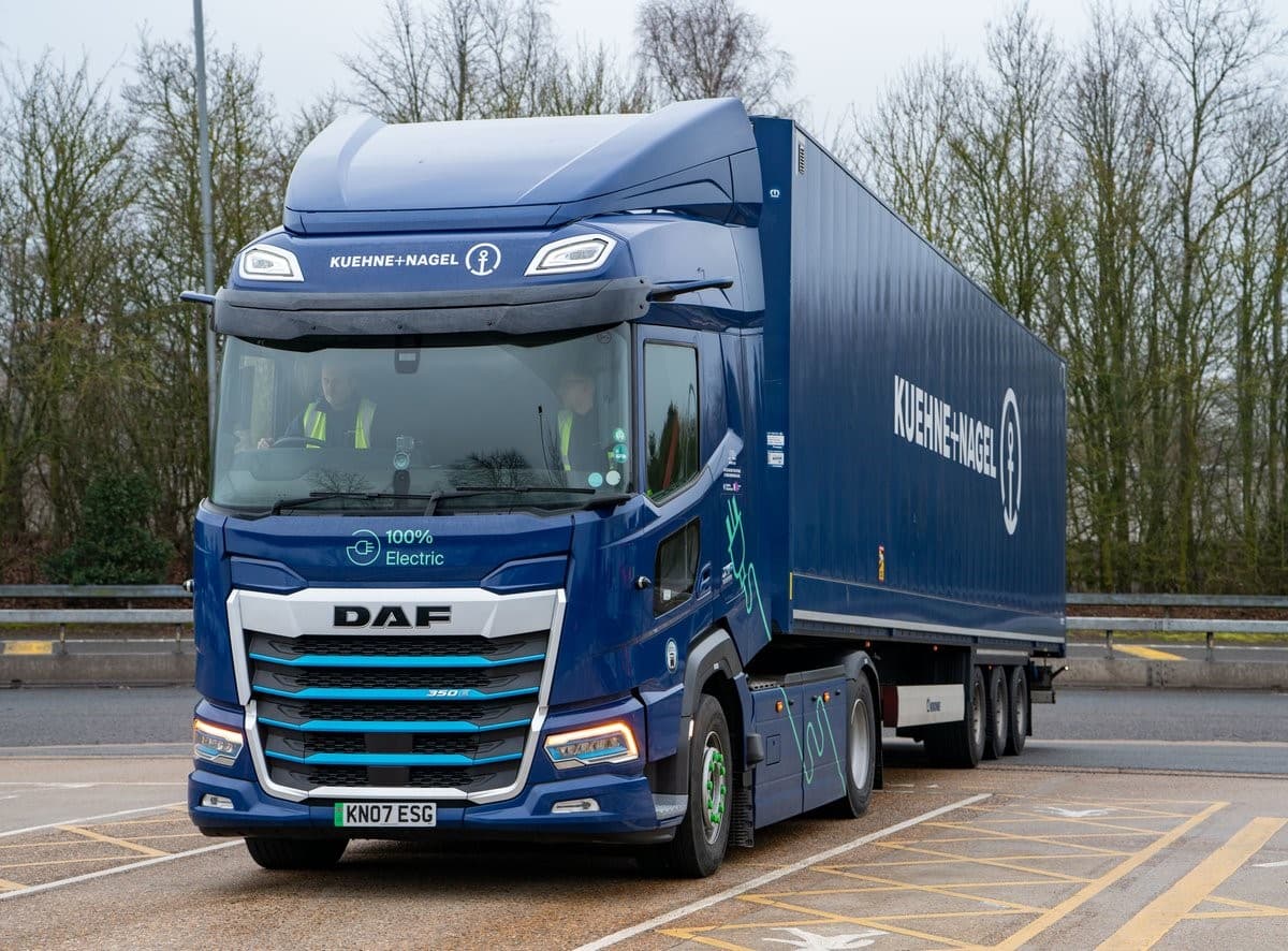 Milestone: First electric heavy-goods vehicle travels through the Channel Tunnel with LeShuttle Freight