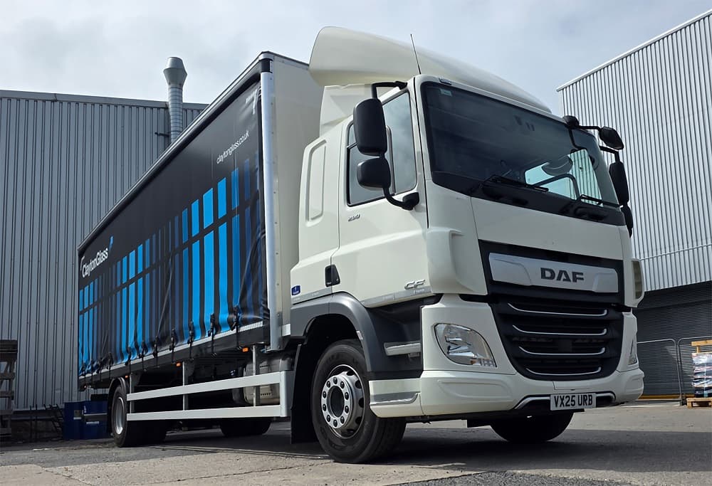 FRAIKIN THE CLEAR CHOICE FOR NEW CLAYTON GLASS CONTRACT HIRE DEAL