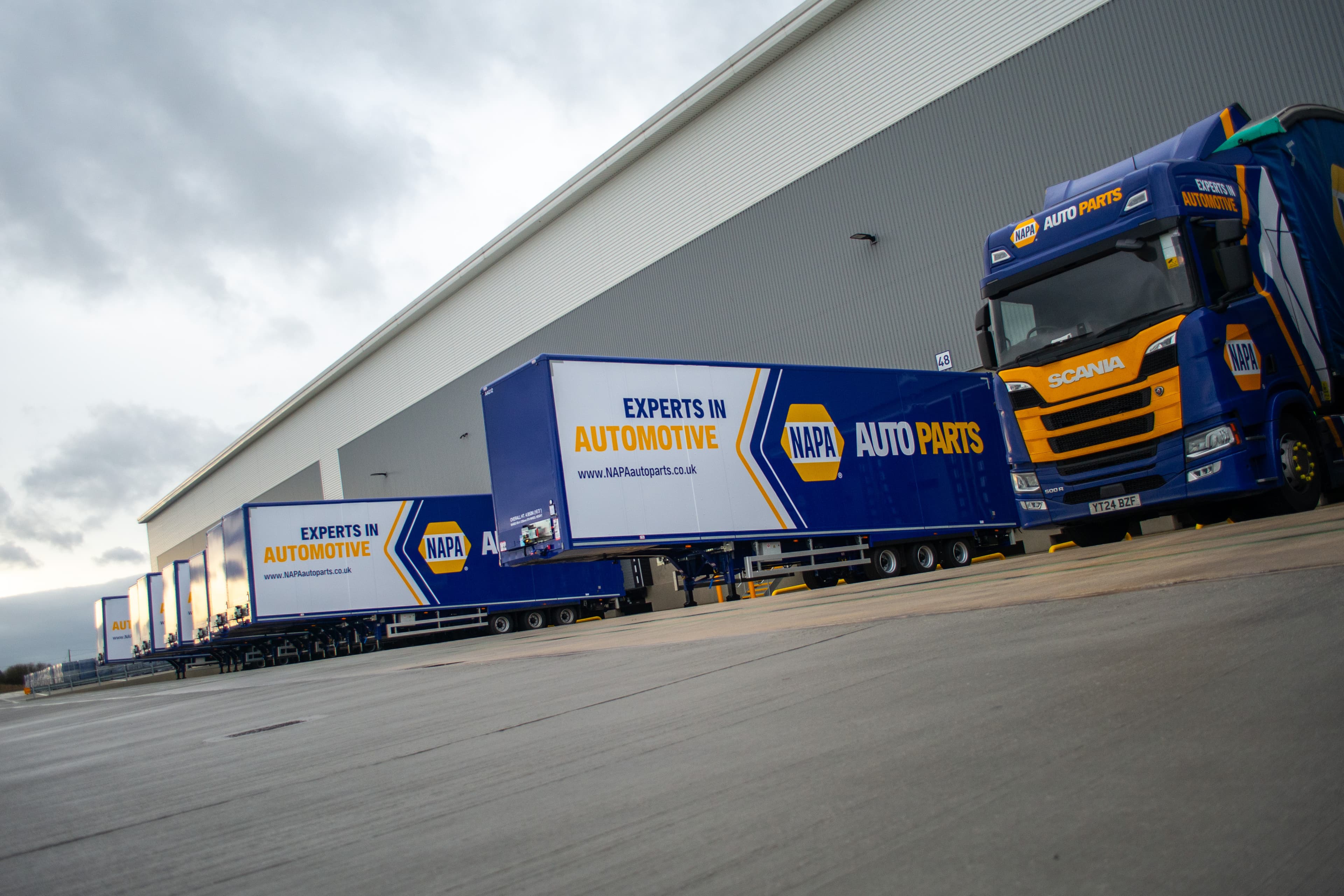 New Don-Bur Lifting Deck Trailers Transform Alliance Automotive’s Logistics
