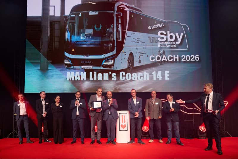 Successful World Premiere: MAN Lion’s Coach E Awarded “Sustainable Bus of the Year 2026”