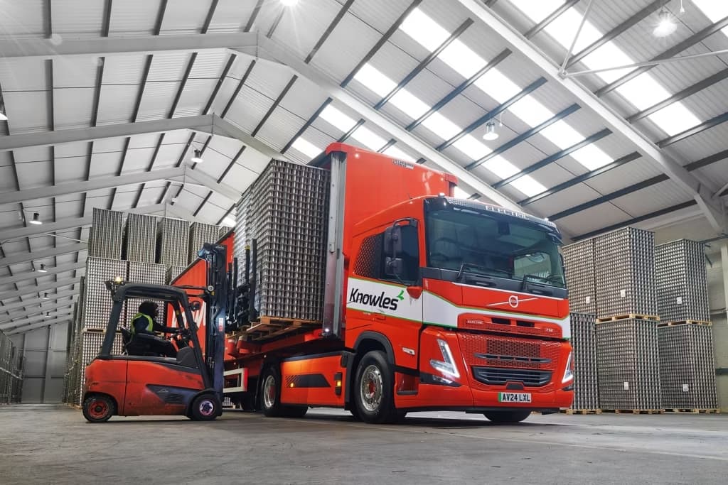 Knowles Logistics deploys electric truck trio on Princes contract
