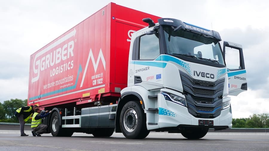 Gruber Logistics, IVECO and AIT Advance Zero-Emission Heavy Transport with EMPOWER project trial