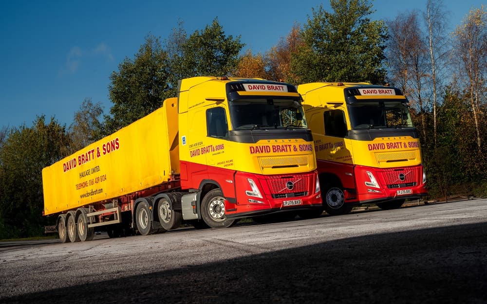 Volvo Trucks makes winning return to David Bratt & Sons with two new FH Aeros