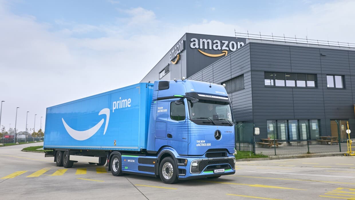 Amazon places its largest-ever order of electric heavy trucks
