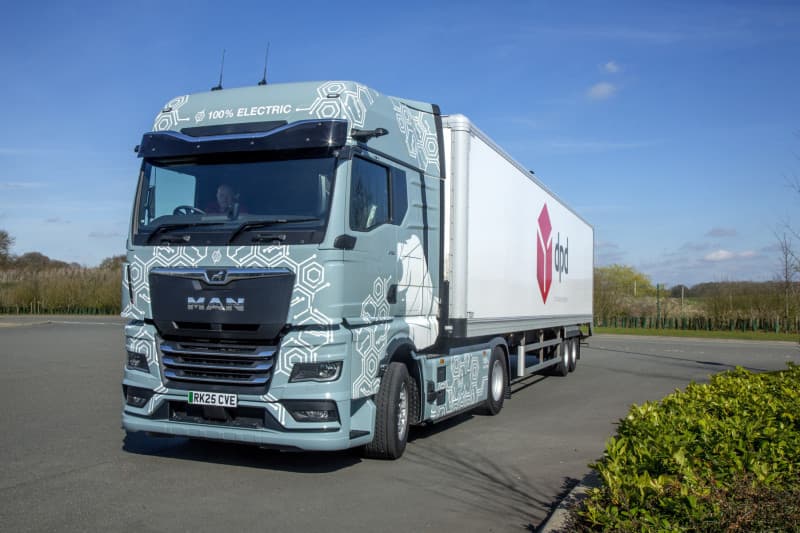 MAN Truck & Bus UK and DPD Kick Off Exciting e-Truck Road Trials