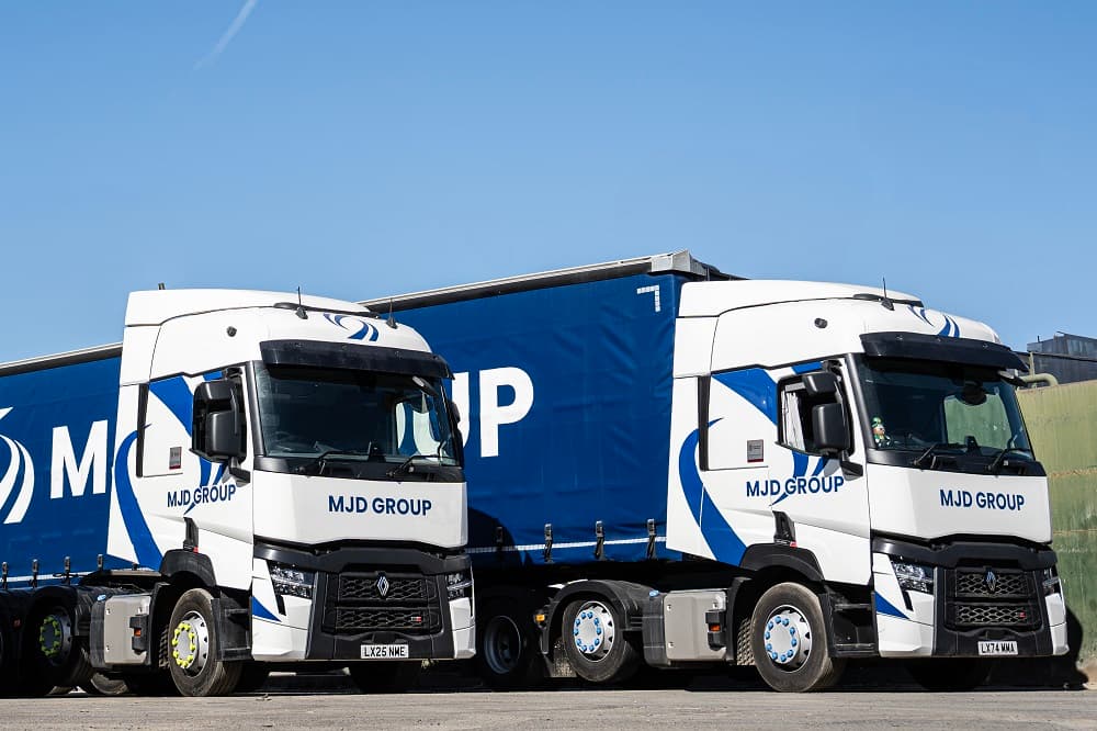 Vertellus celebrates Renault Truck Commercials’ Rental Plus success with MJD Group