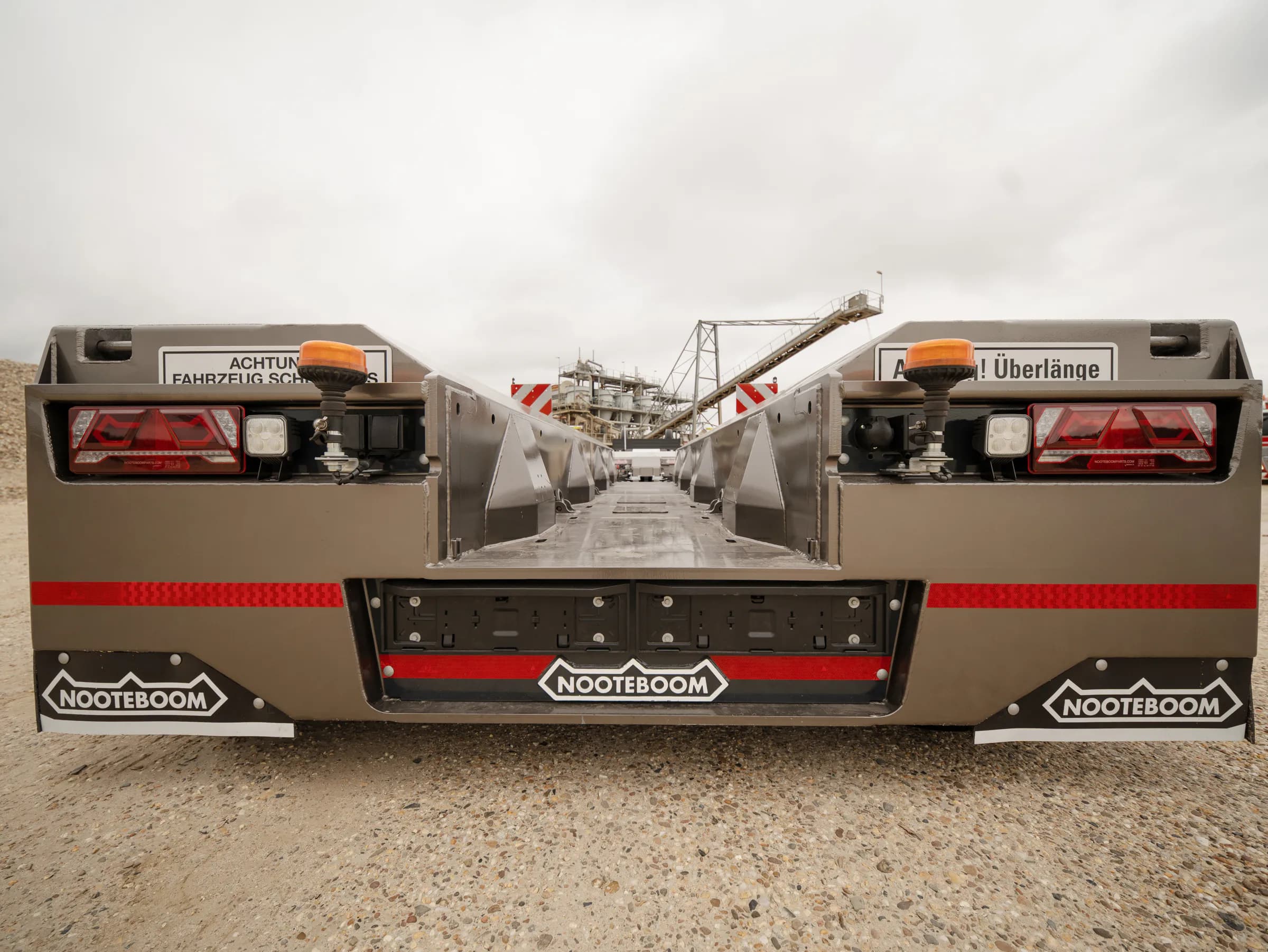 NOOTEBOOM INTRODUCES NEW 2+4 EURO-PX3: MORE PAYLOAD, MORE FLEXIBILITY IN SPECIAL TRANSPORT