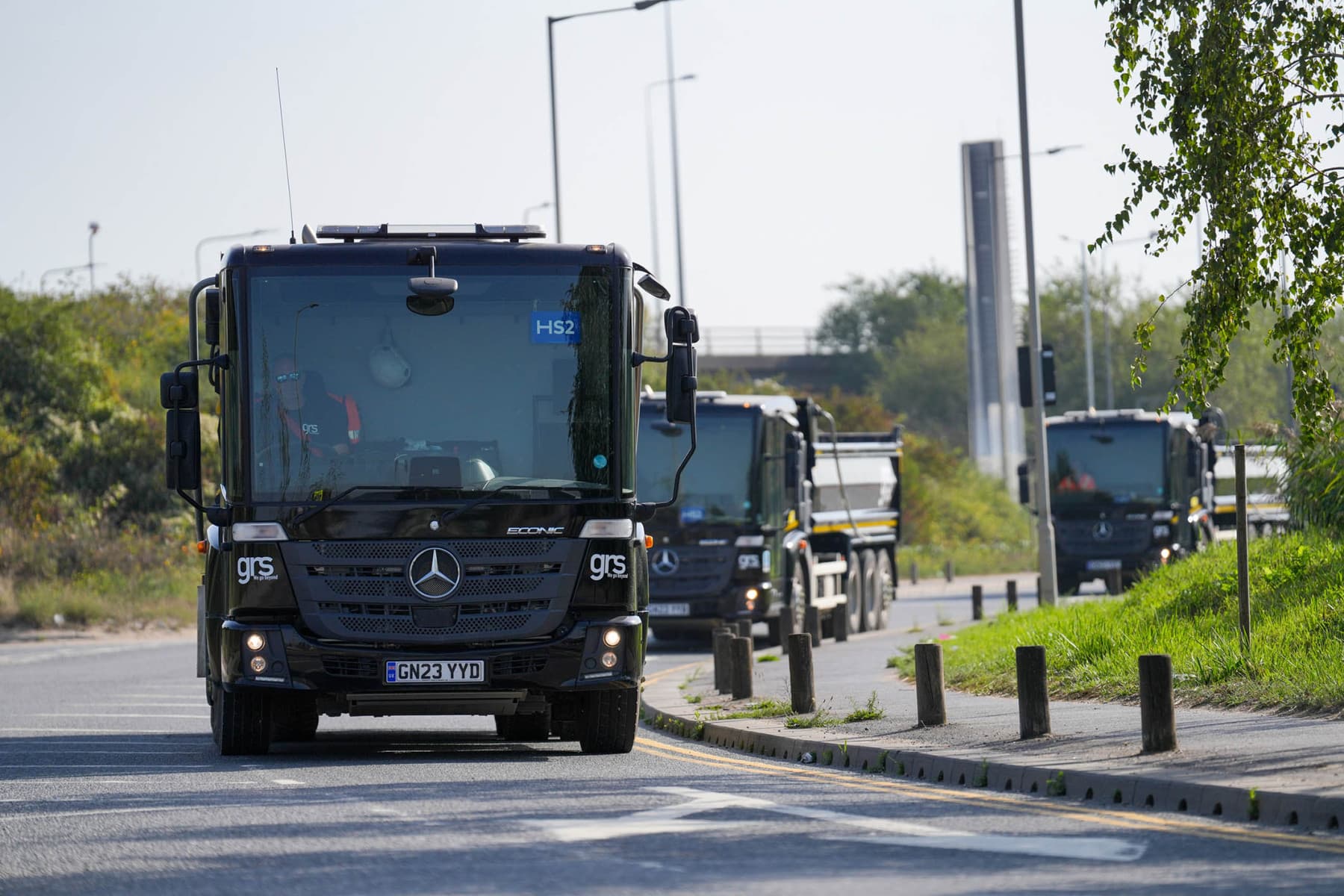 GRS Group proves low-entry trucks are up to tough construction work, with UK’s largest Econic tipper fleet