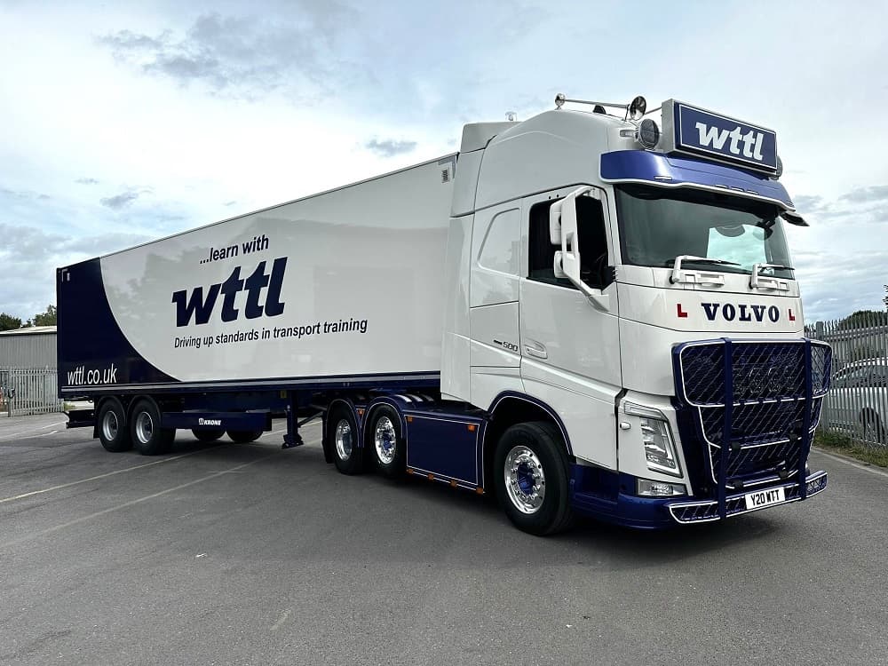 WTTL takes delivery of six more urban box trailers from KRONE