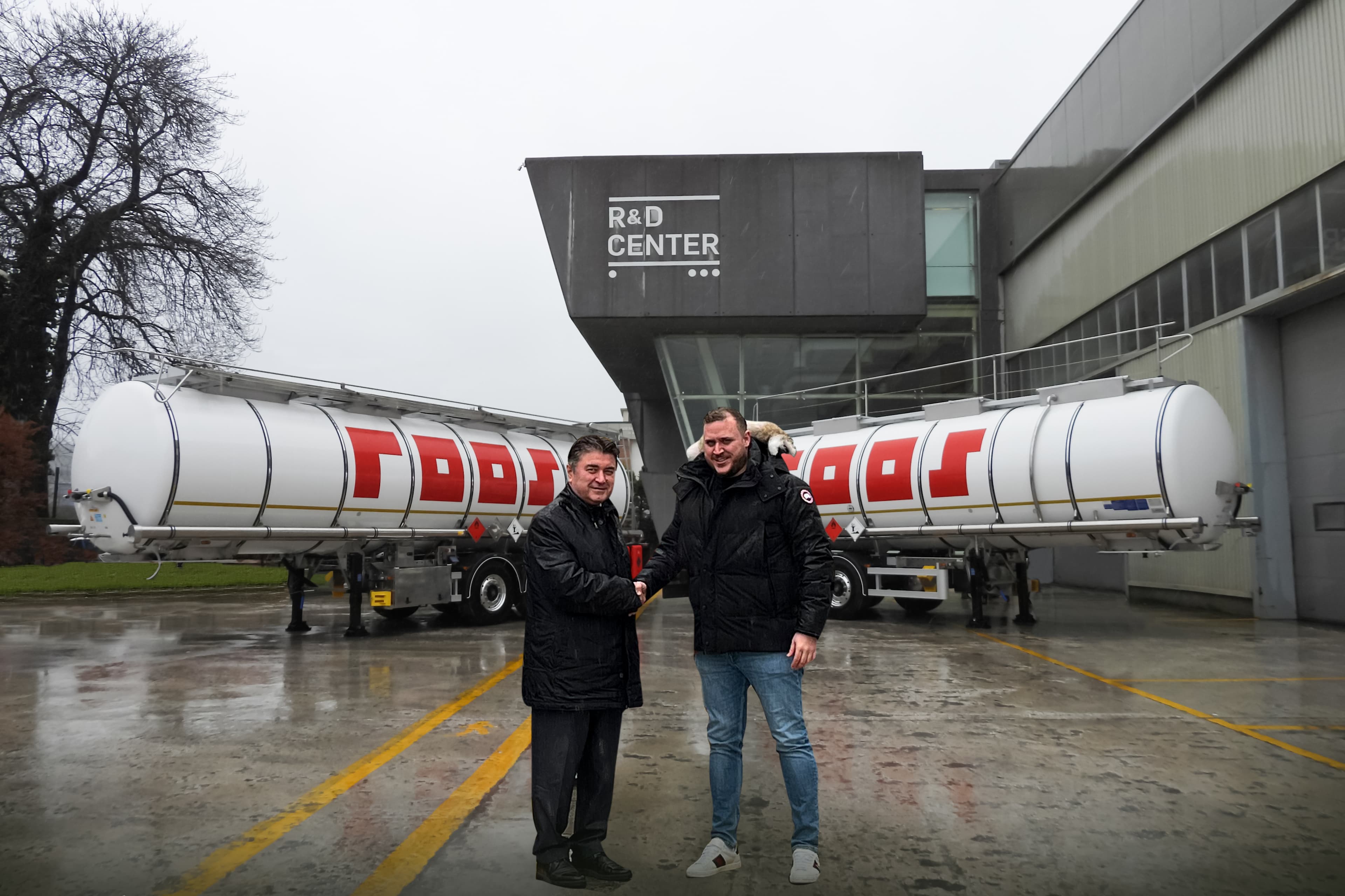 Kässbohrer and Roos Spedition GmbH Strengthen Partnership with Delivery of 15 Lightest in Europe Chemical Tankers